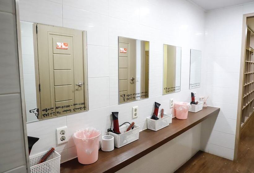 هاستل Busan Sukbak Dot Com Guesthouse