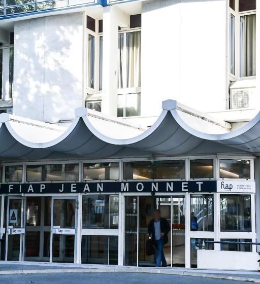 هاستل Fiap Paris