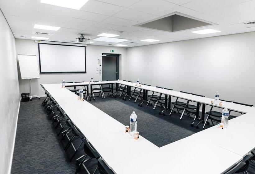 هاستل Fiap Paris