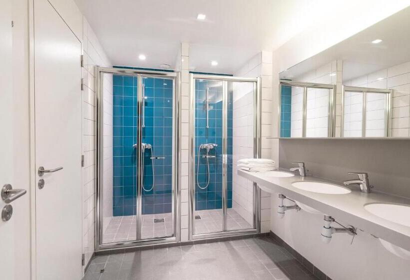 هاستل Fiap Paris