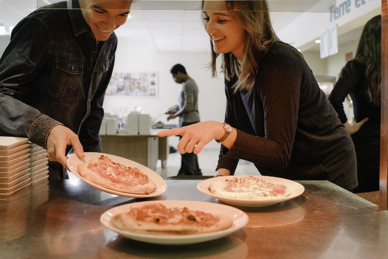 هاستل Fiap Paris