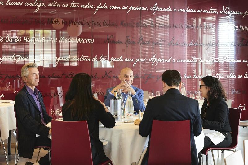 هاستل Fiap Paris