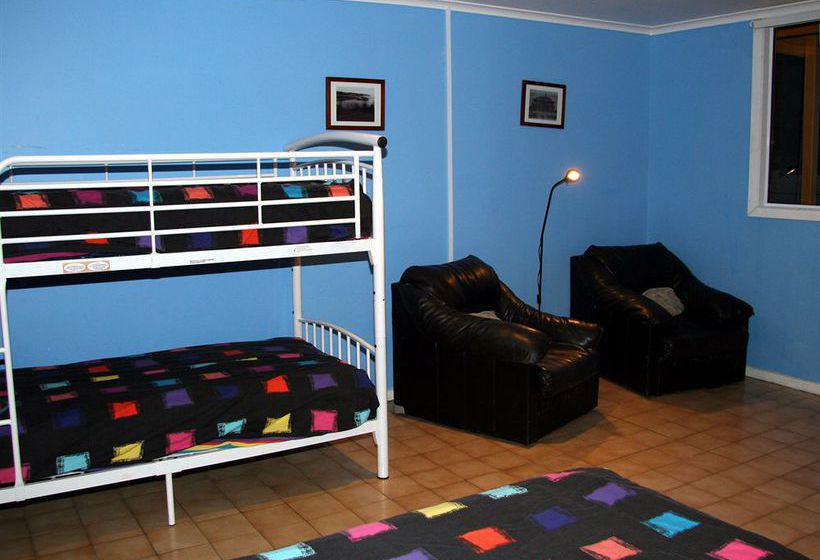 فندق صغير Oceanfront Backpackers