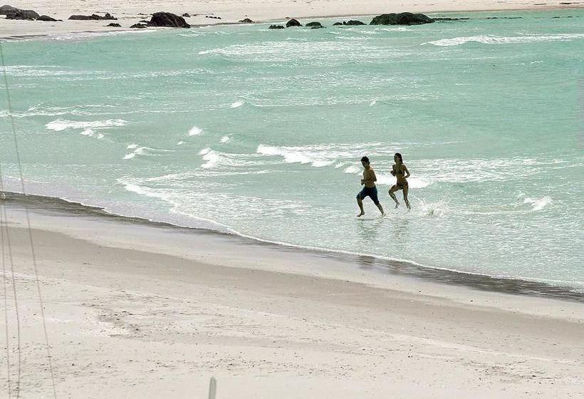 هاستل Oceanfront Backpackers