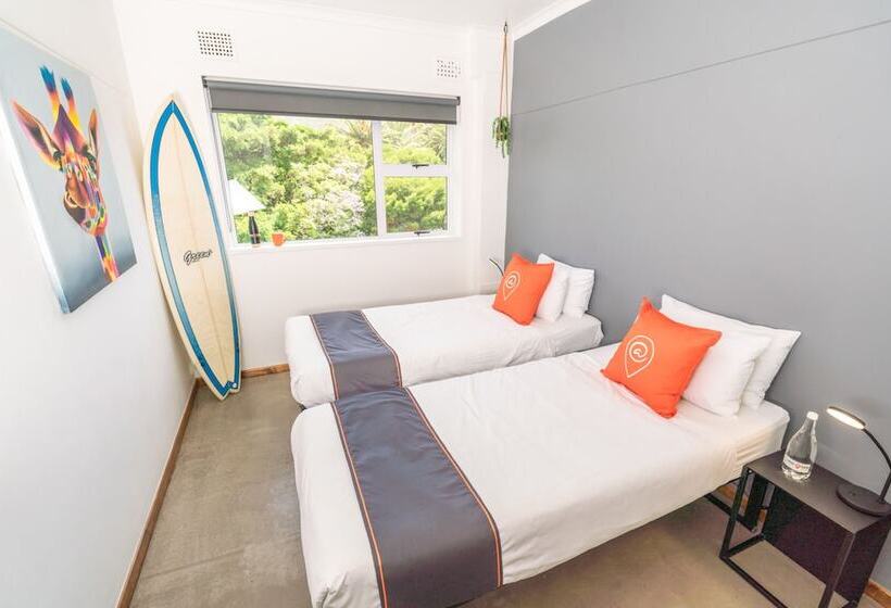 Общежитие Never At Home Kloof Street