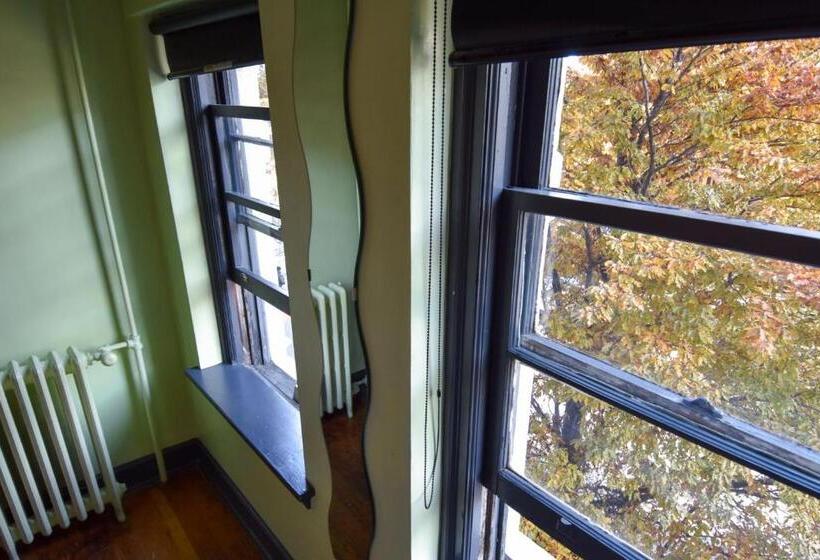 Общежитие Ocean Island Inn | Backpackers | Suites