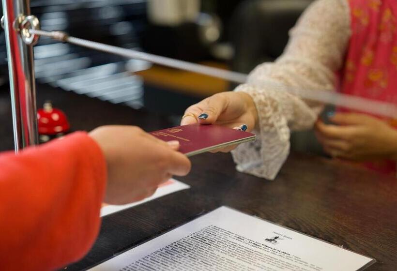 ユースホステル Silverfern Backpackers