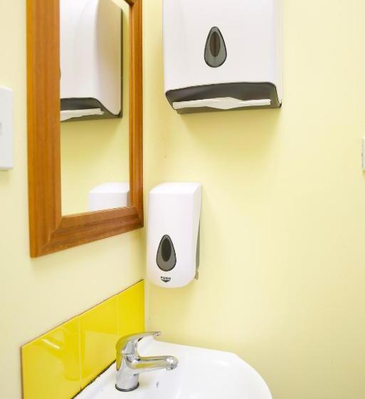 هاستل Silverfern Backpackers