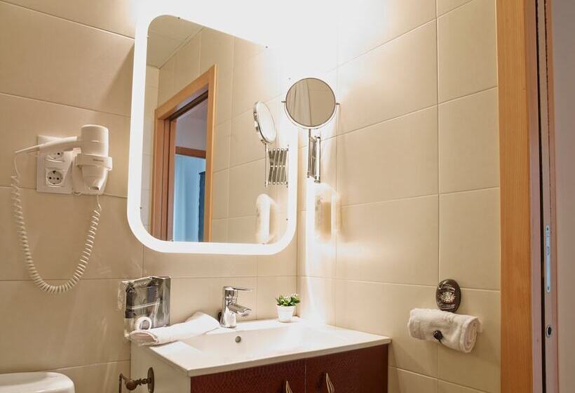 Apartments Hostemplo Suites