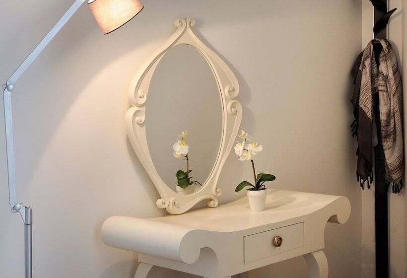 Apartments Hostemplo Suites