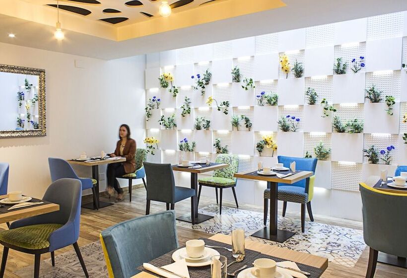 Apartments Hostemplo Suites