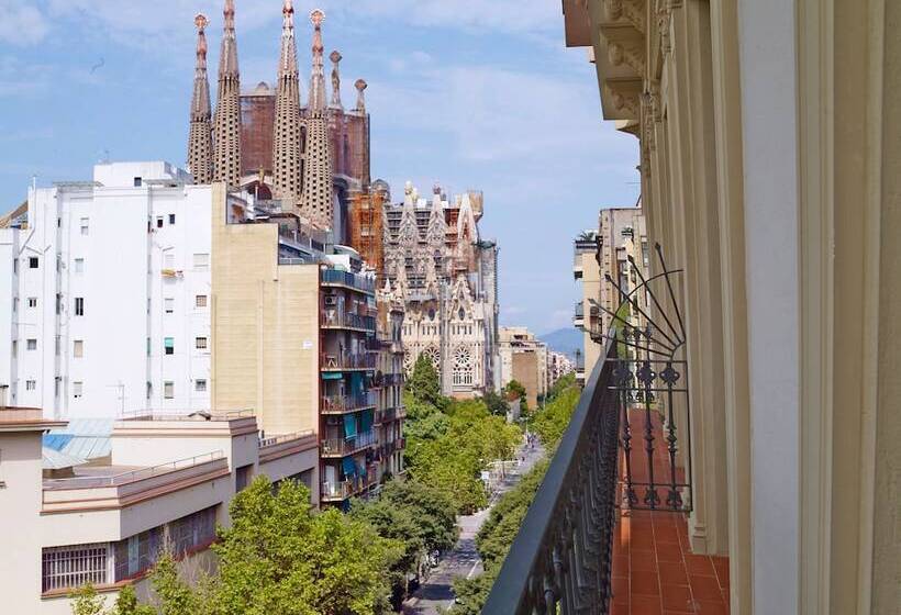 Apartments Hostemplo Suites