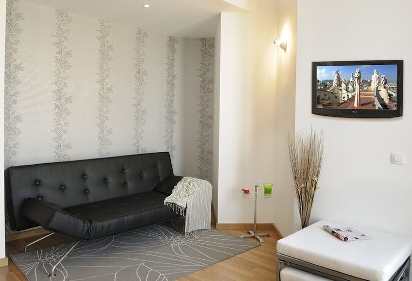 Apartments Hostemplo Suites