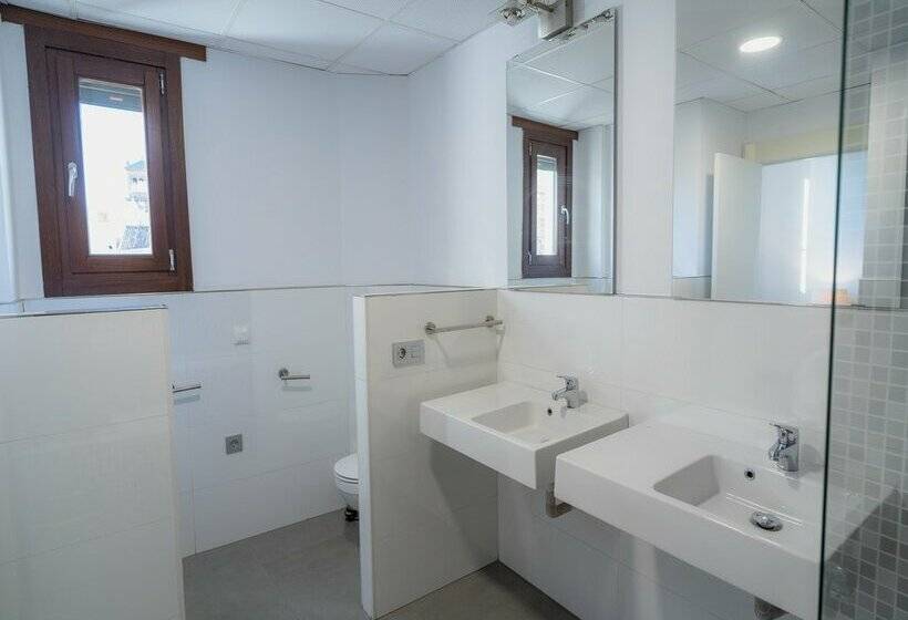 Azz Sevilla Torre de La Plata Apartamentos