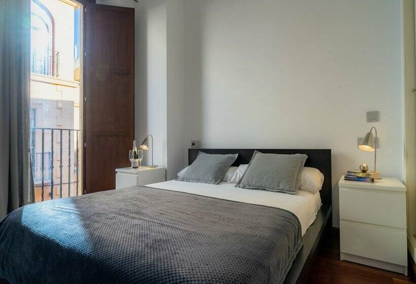 Azz Sevilla Torre de La Plata Apartamentos