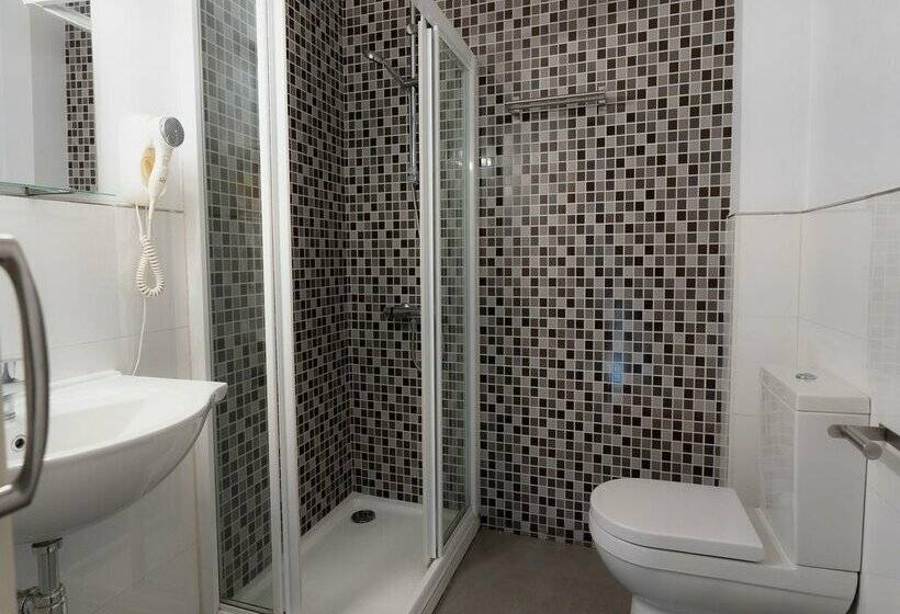 Azz Sevilla Torre de La Plata Apartamentos