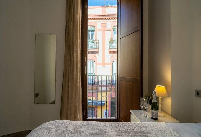 Azz Sevilla Torre de La Plata Apartamentos