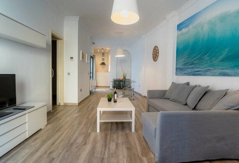 Azz Sevilla Torre de La Plata Apartamentos