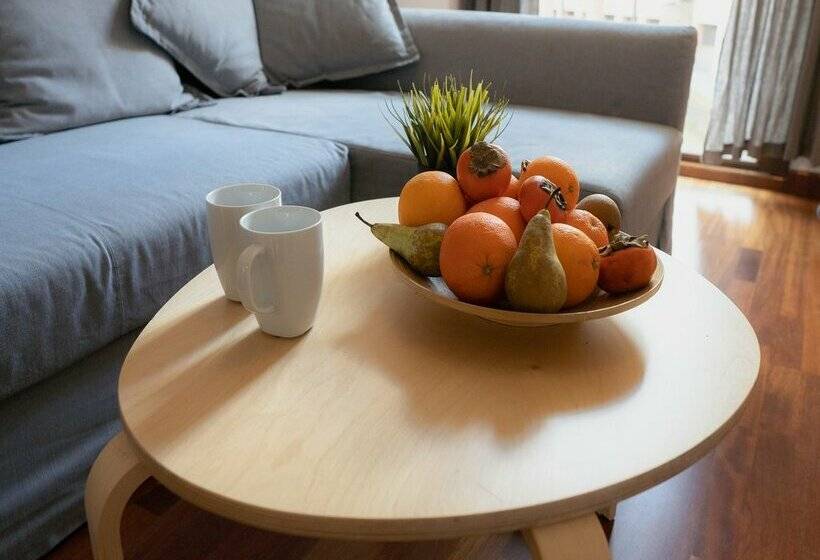 Azz Sevilla Torre de La Plata Apartamentos