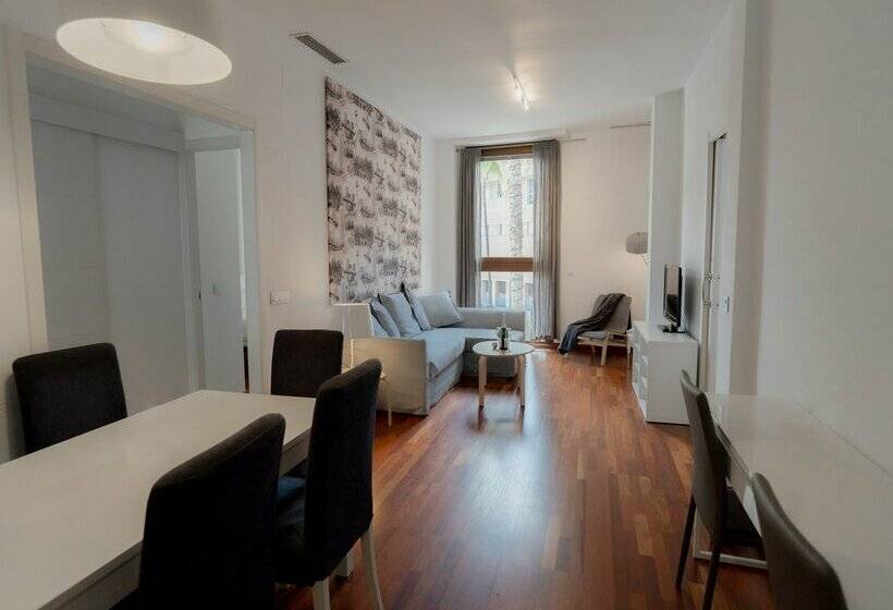 Azz Sevilla Torre de La Plata Apartamentos