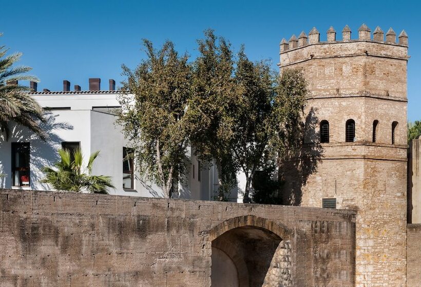 Azz Sevilla Torre de La Plata Apartamentos