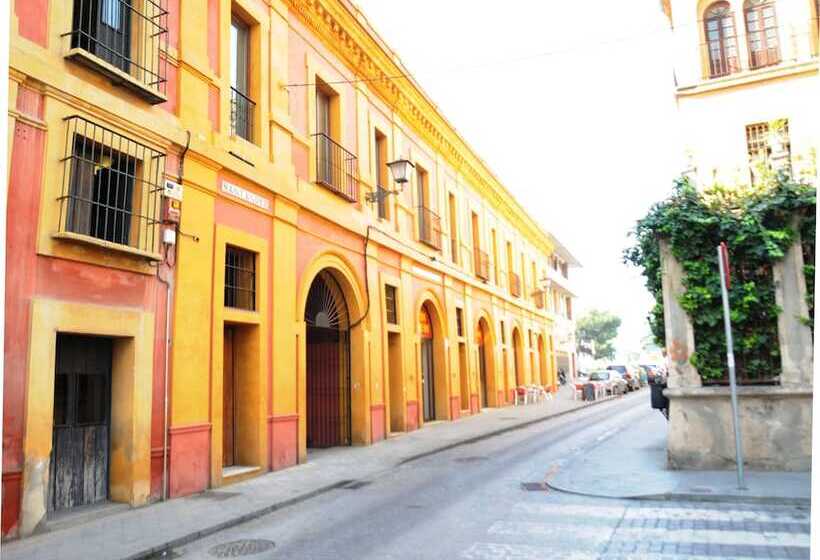 Azz Sevilla Torre de La Plata Apartamentos