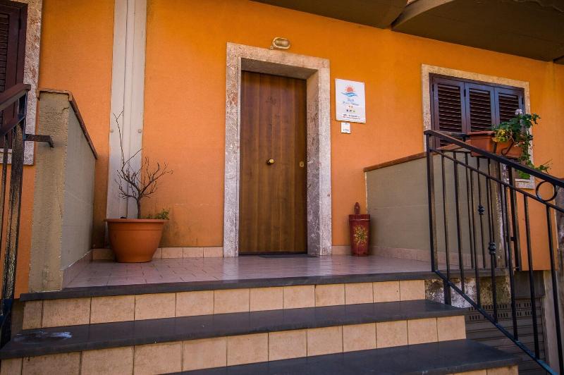 مبيت وإفطار New Naxos Village