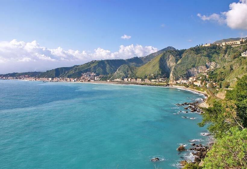 مبيت وإفطار New Naxos Village