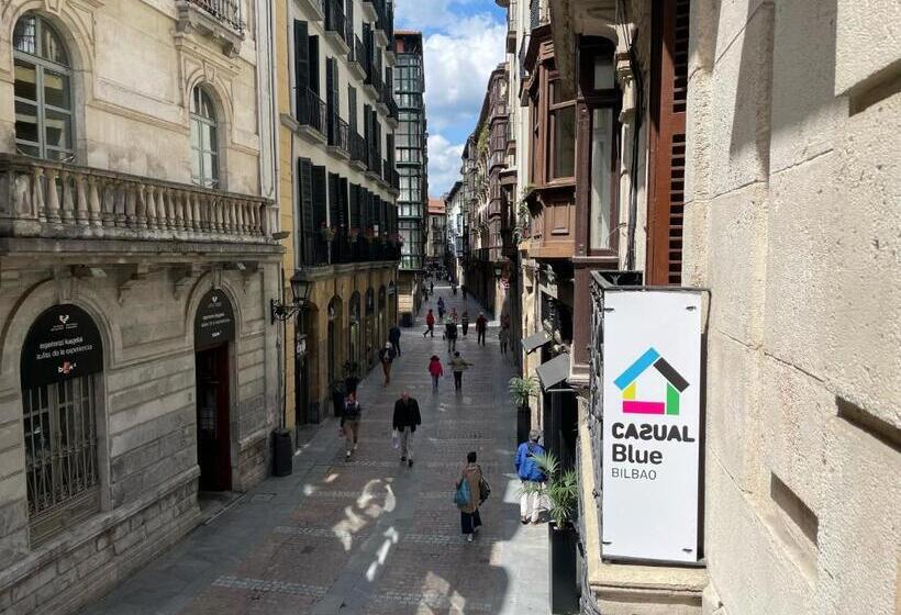 تختخواب و صبحانه Casual Blue