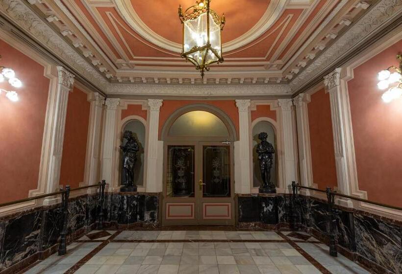 تختخواب و صبحانه Casual Blue