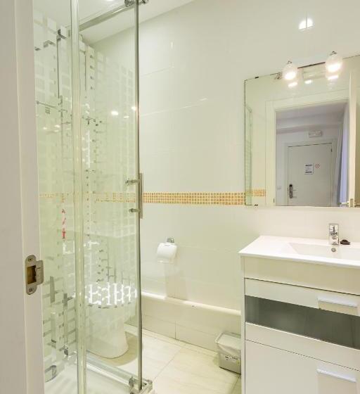 تختخواب و صبحانه Casual Blue