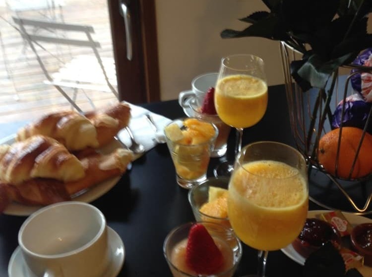 ベッドアンドブレックファースト The Resid For Calixte