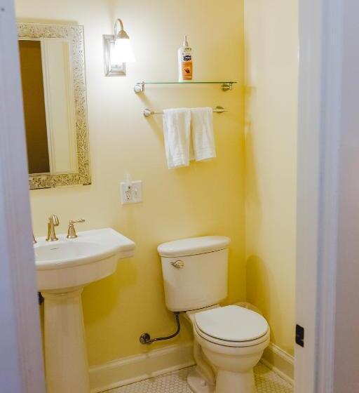 مبيت وإفطار Leonard At Logan House