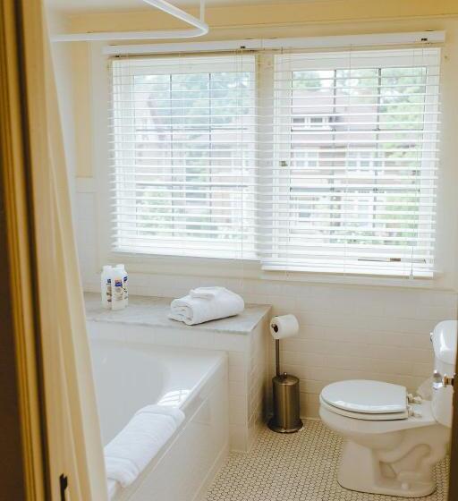 مبيت وإفطار Leonard At Logan House