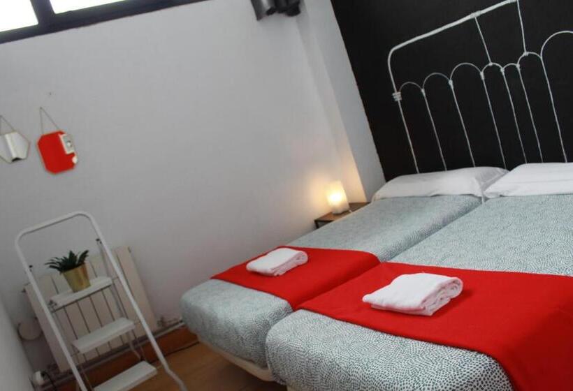 Bilbao Akelarre Hostel