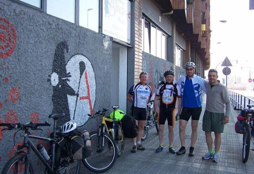 Bilbao Akelarre Hostel