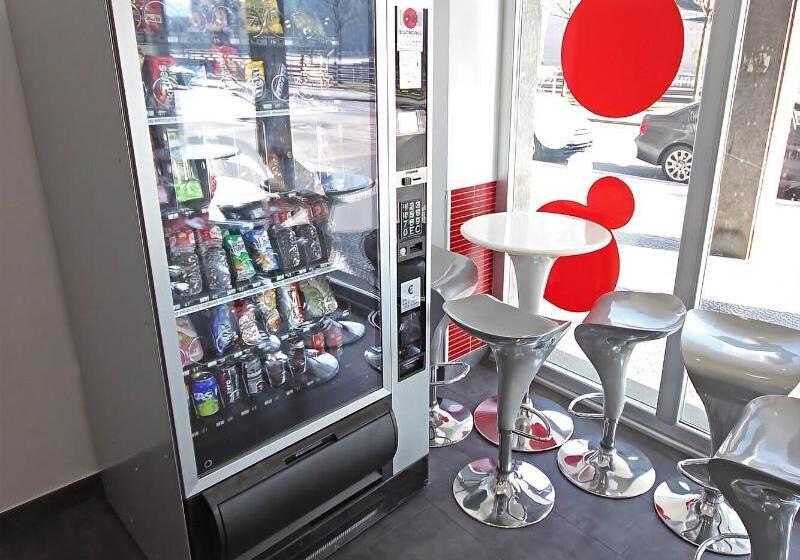 Botxo Gallery   Hostel