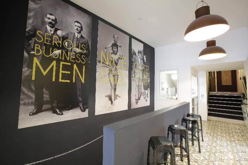 Calm Appart  & Hostel