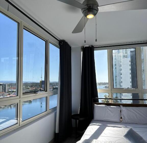 Condor Ocean View Apartments Managed By Gold Coast Premium