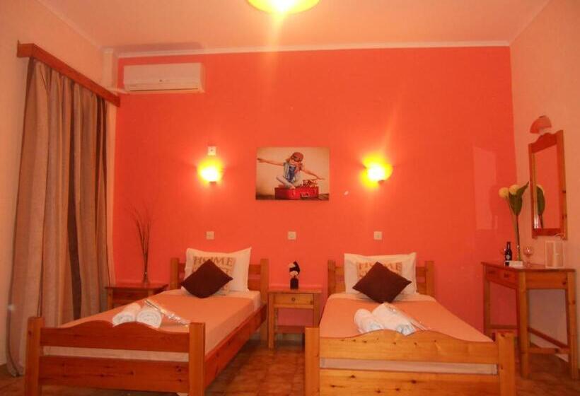 Elli Marina Studios And Apartments