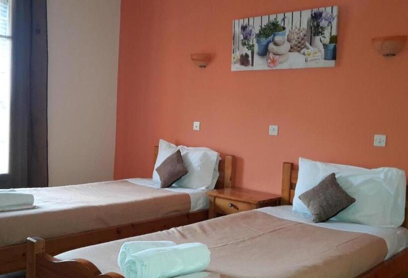 Elli Marina Studios And Apartments