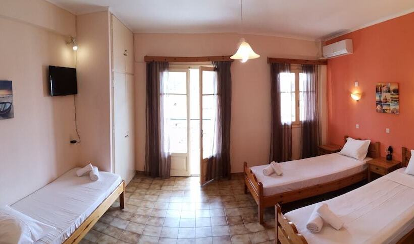 Elli Marina Studios And Apartments