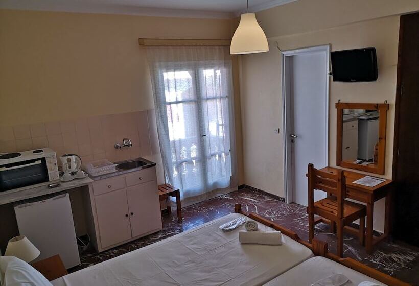 Elli Marina Studios And Apartments