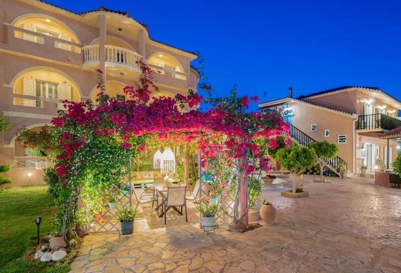 Filoxenia Luxury Studios & Apartments