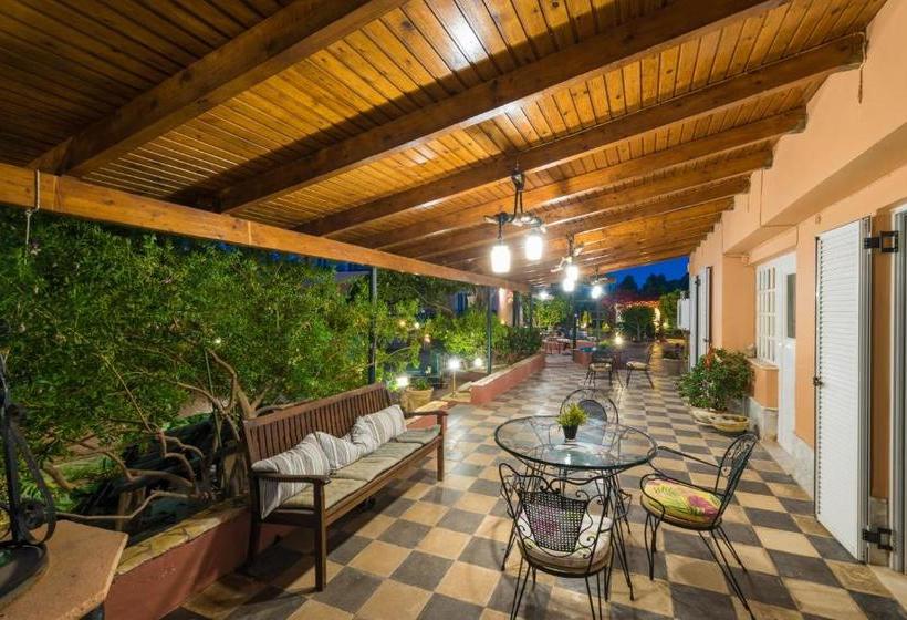 Filoxenia Luxury Studios & Apartments