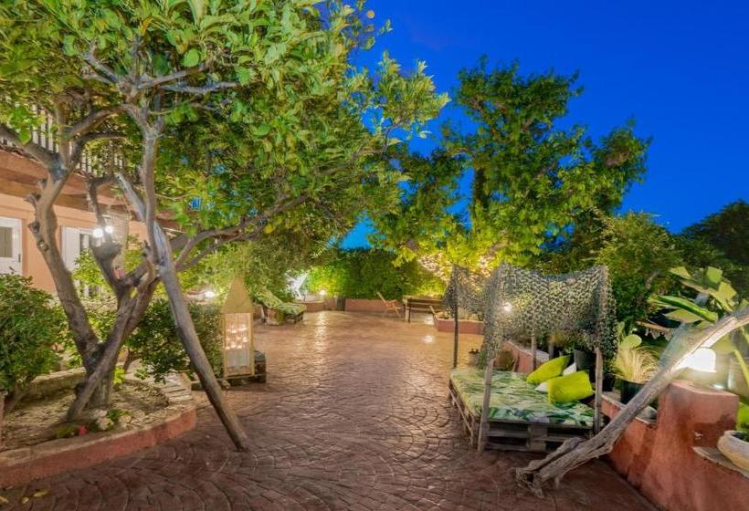 Filoxenia Luxury Studios & Apartments