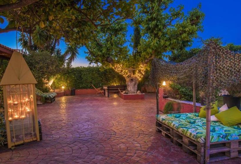 Filoxenia Luxury Studios & Apartments