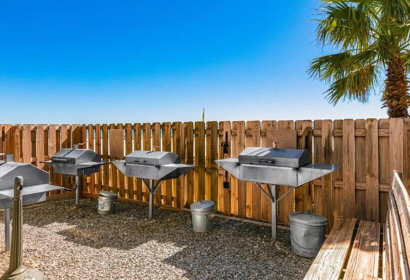 فندق Admirals Quarters 308