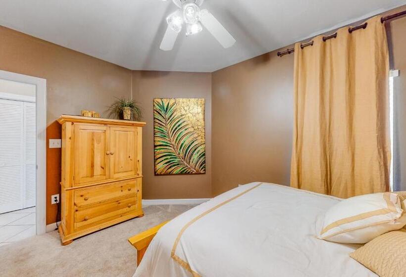 فندق Admirals Quarters 308