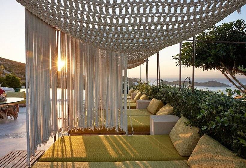 בית מלון כפרי Aigis Suites